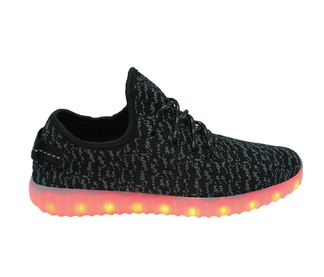 Amazon.com: AIJUSP Kids LED Light Up Shoes - USB Casual Flashing Sneakers  Lightweight Breathable Glow Shoes Wear-Resistant Lighted Sneaker Suitable  for Boys Girls Festivals Christmas Party(Moonlight-33) : Clothing, Shoes &  Jewelry